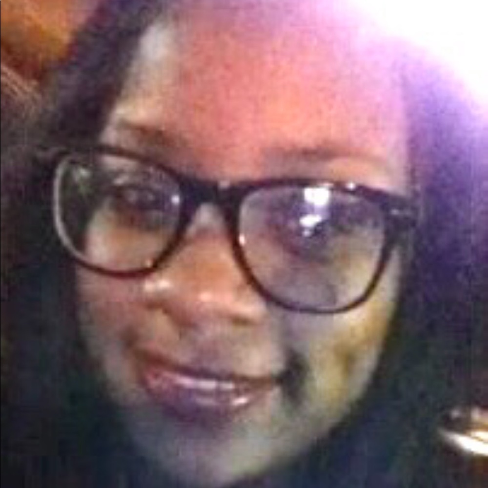 Meet your Posher, Shrenda